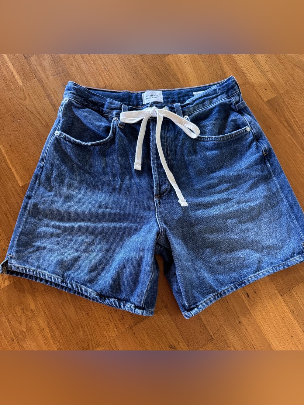 CITIZENS OF HUMANITY BRYNN DRAWSTRING SHORT IN AVANT SIZE 27